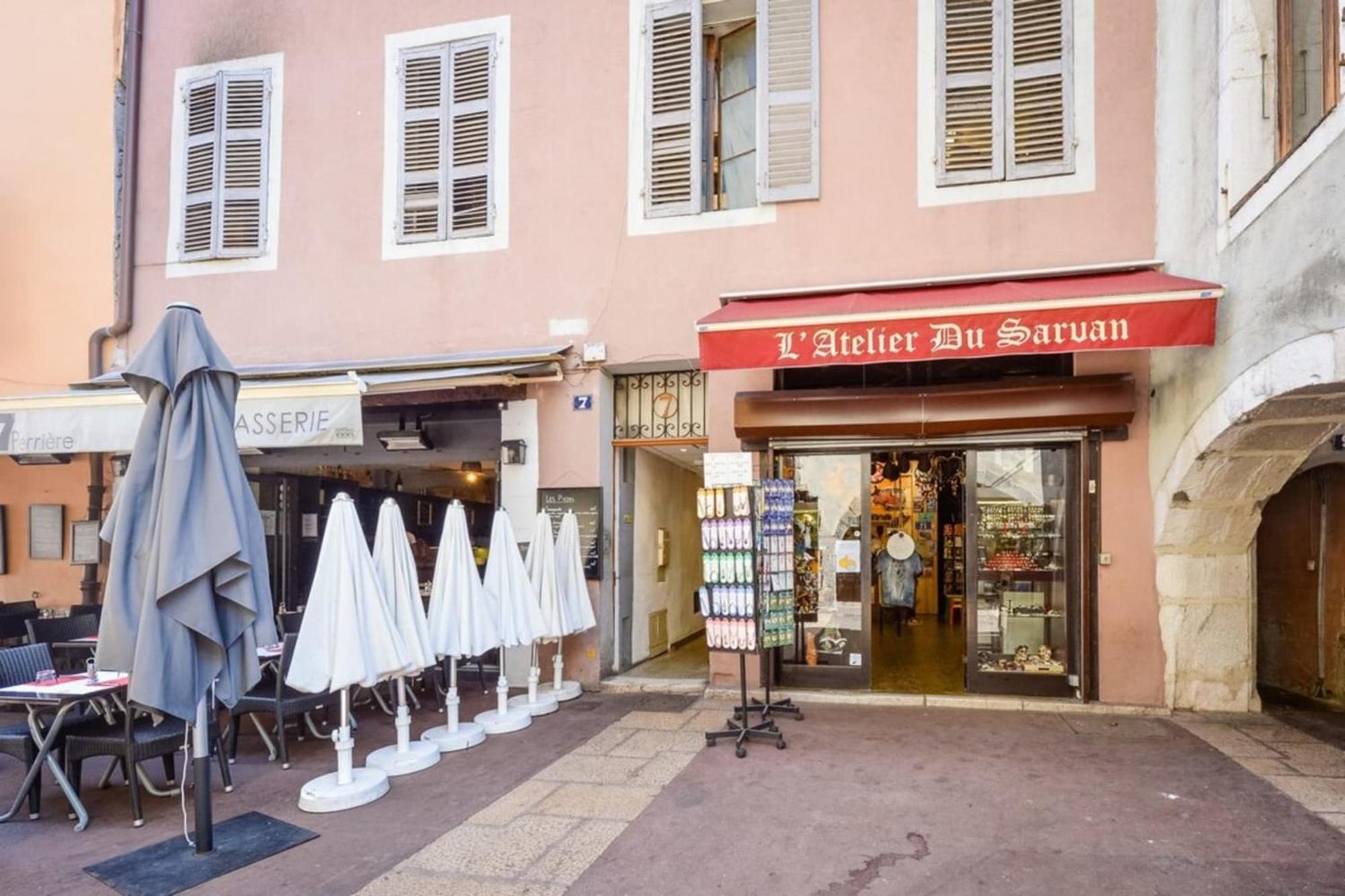 3-Star Rated Apartment In The Heart Of The Old Town With A View Annecy Luaran gambar