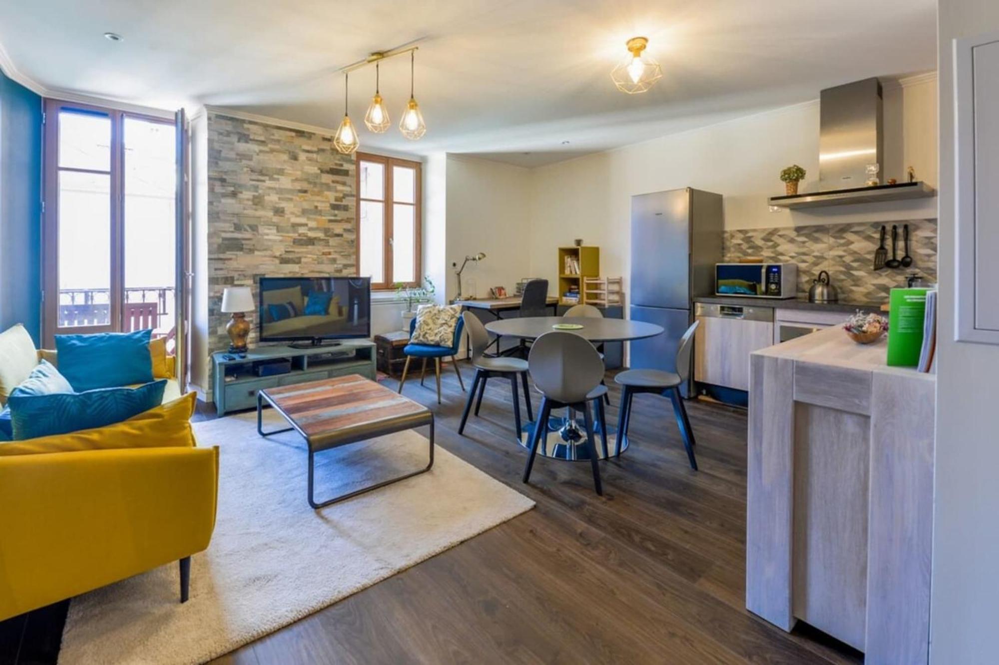 3-Star Rated Apartment In The Heart Of The Old Town With A View Annecy Luaran gambar